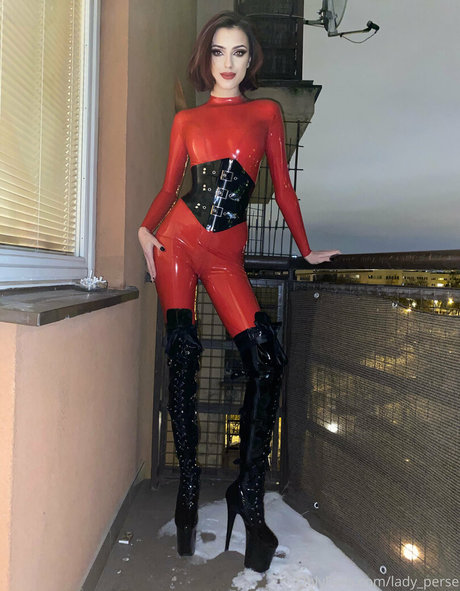 maskenbildnerin onlyfans exklusive nacktheit foto