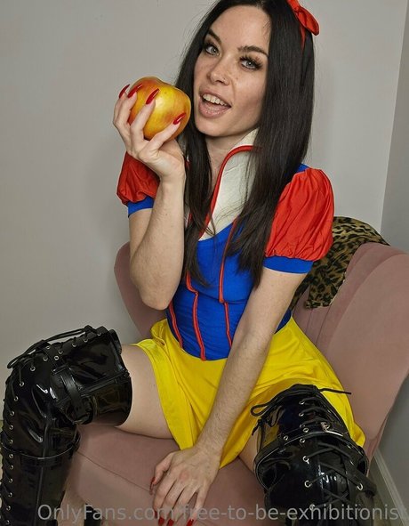 free to be exhibitionist nacktheit freie bilder