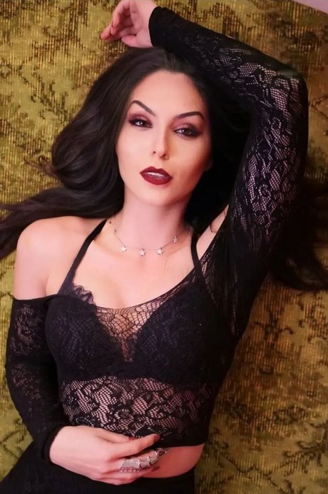 Ciny looney nacktheit galerien