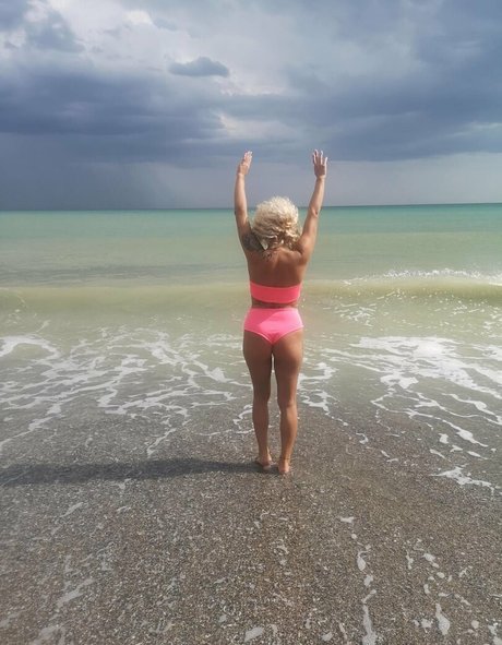 nur fans mit großem hintern hd akt galerien