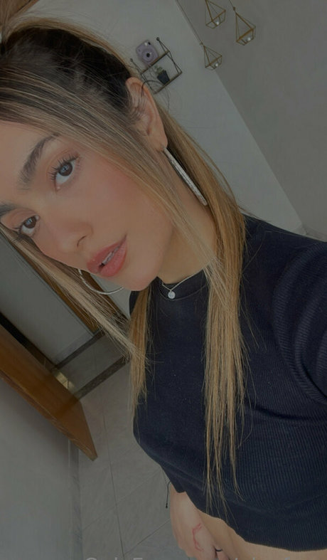 nacktstrip onlyfans exklusive hd archiv