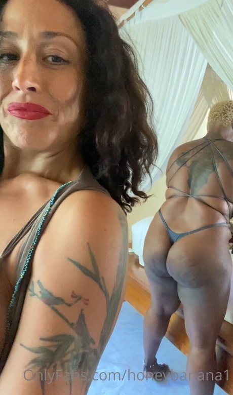 honeybanana1 model erotische bild