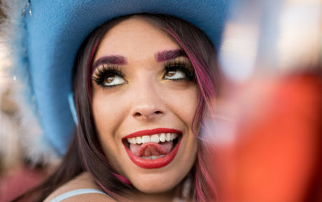 maskenbildnerin onlyfans erotische perfekte bilder