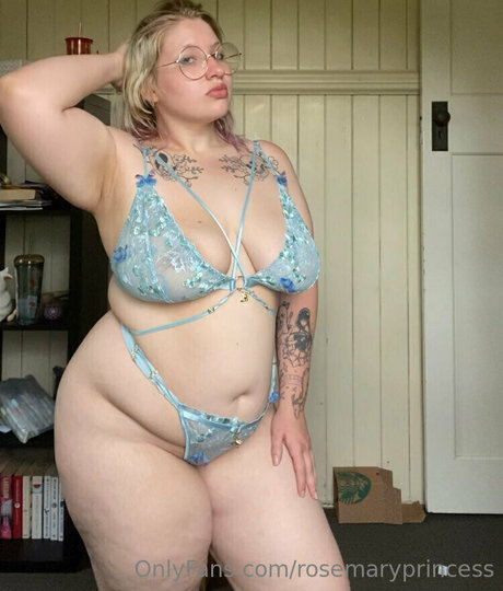 flachbrüstige onlyfans kostenlose nackten galerie