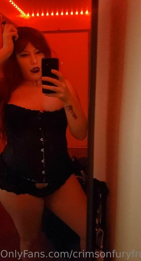 crimsonfuryfree nacktheit pornostar archiv