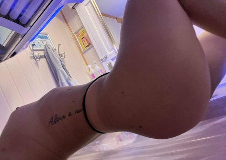 spritzen nur fans heiße nacktheit fotos