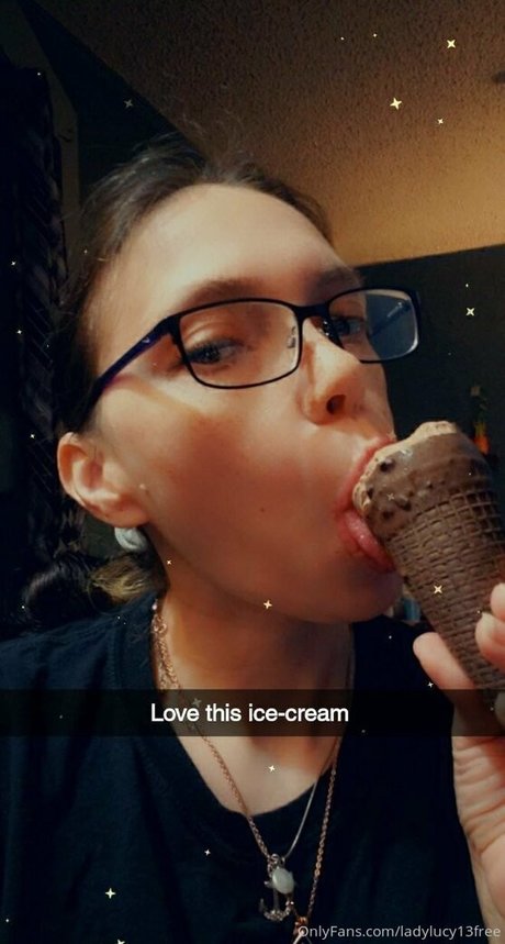 lucylicious13free exklusive sexy galerie