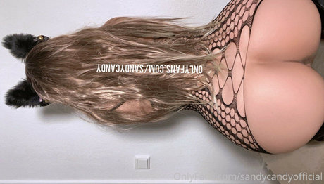 Sandycandyofficial nacktheit erwachsene bilder