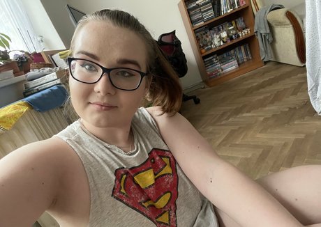 dünnes model onlyfans freie sex foto