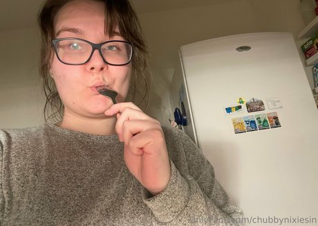 chubbynixiesin sex pornostar archiv