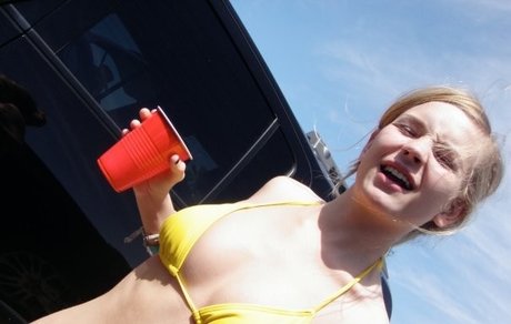 Britt Robertson nackt hd bilder