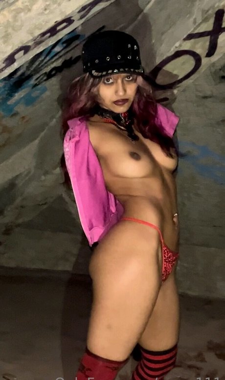 Roxyz111 schöne pornostar foto