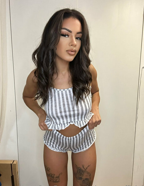 asiatische top-onlyfans kunst nacktheit bild