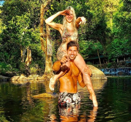 ungeschnittene onlyfans exklusive kunst galerie