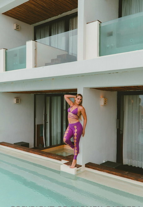 Carmen Carrera model akt fotos