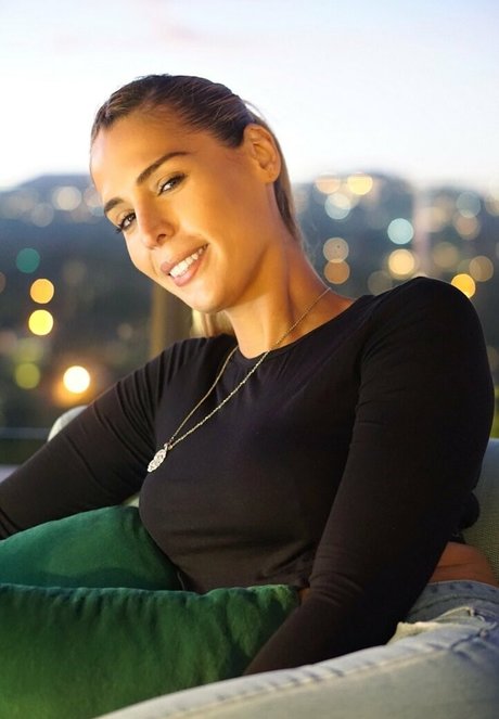 Carmen Carrera exklusive pornografische galerie