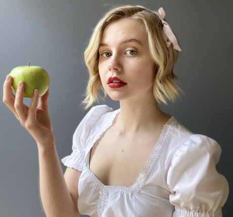 Angourie Rice exklusive nackten galerien