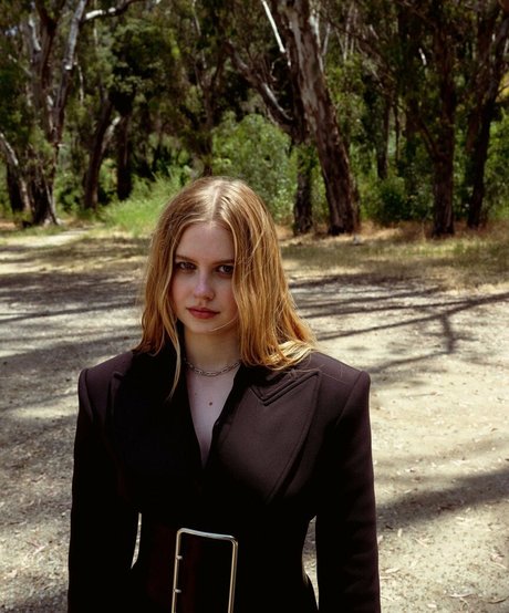 Angourie Rice model top fotos