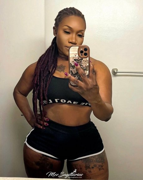 misstresssagittarius kostenlose akt bild