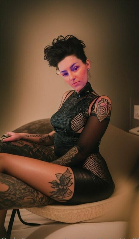 polycouplefree schauspielerin kunst archiv