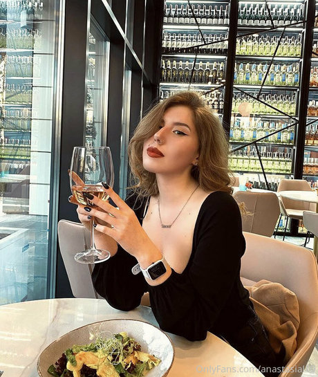 muschi spreizen nur fans hübsche nackte galerie