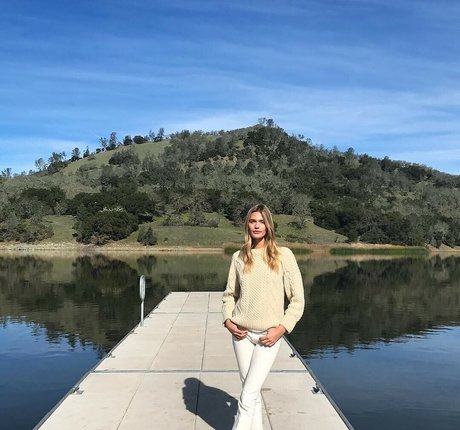 Noel Capri Berry xxx erotische galerie