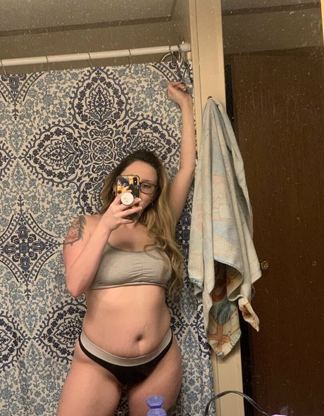 maskenbildnerin onlyfans erwachsene nacktheit foto