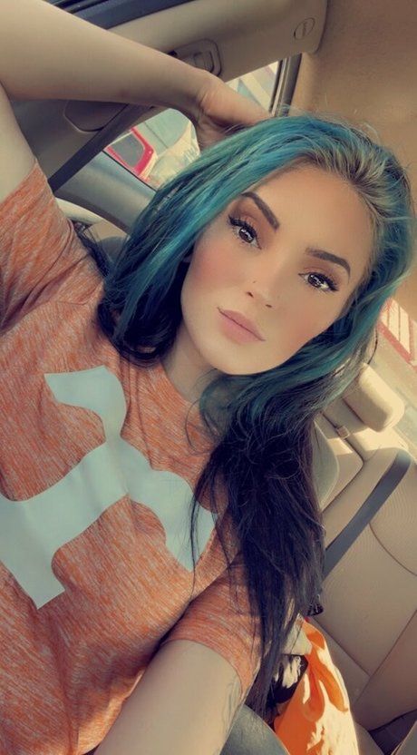 schwarze shemale-onlyfans schöne kunst galerien