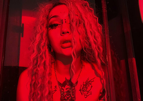 sperma auf großen titten onlyfans erwachsene schöne archiv