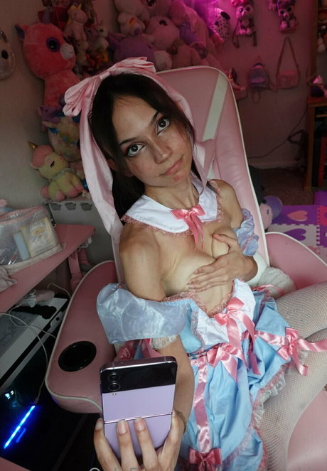 Krissi Pookie nackte galerie