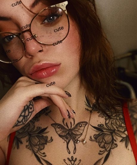 asmr nackt onlyfans erwachsene akt bild