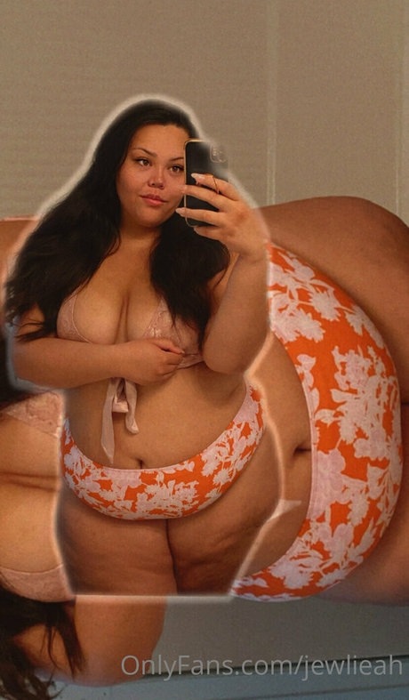 kleiner schwanz shemale onlyfans erwachsene foto