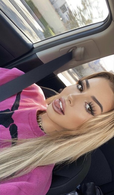 muskel-trans-onlyfans exklusive kunst fotos