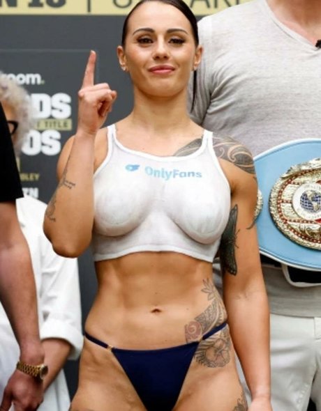 große titten strip onlyfans hd sex bild