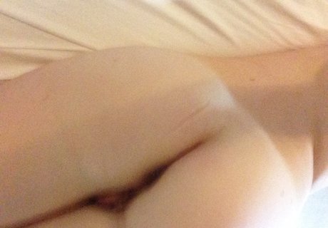 Jane Levy heiße nackt bild