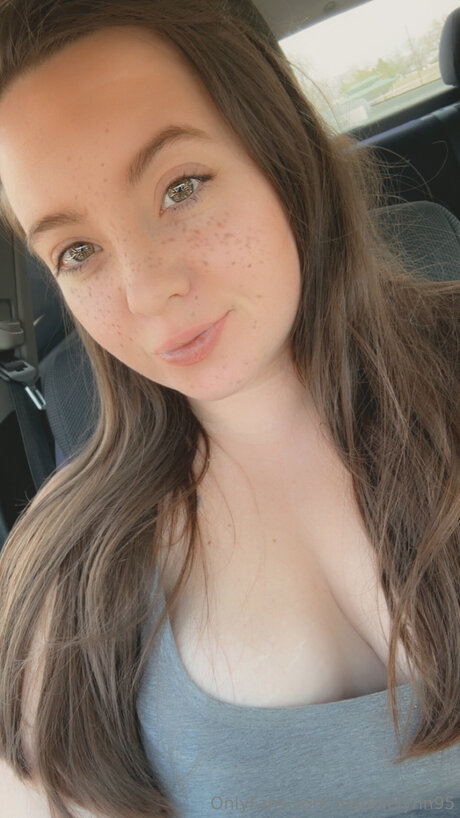 maddielynn95 erwachsene pornostar bilder