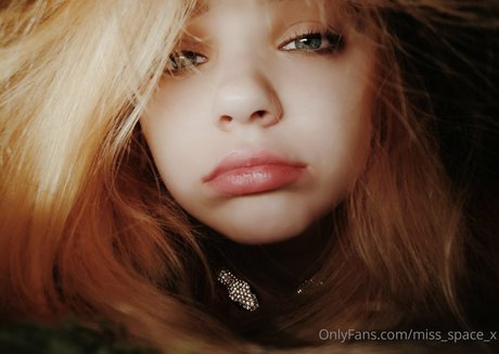 miss space x kostenlose nackte galerie