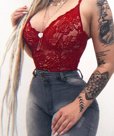 Victoria Macan beste erwachsene galerien