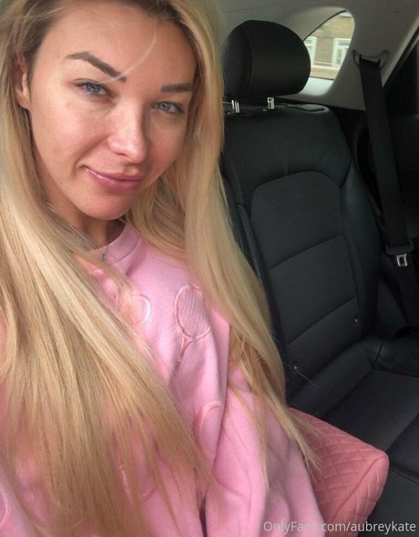 vollbusige onlyfans pornographische bilder