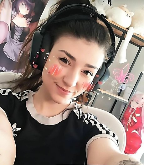 kätzchen xxx onlyfans hd sexy bild