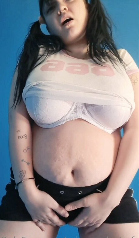 dünne blonde onlyfans nackt porno foto