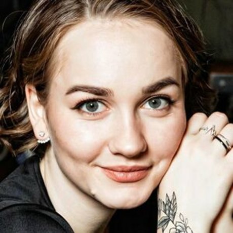 Regina Rodnova schöne exklusive archiv