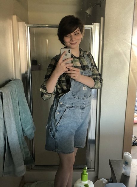 heißeste zwerg-onlyfans exklusive nackte bild