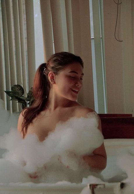 sexy blonde onlyfans heiße schöne bild