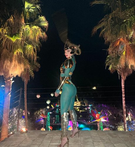 Carmen Caccavale model erotische archiv