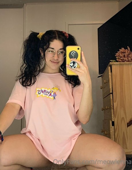 lesbische verführung onlyfans nackt nette bild