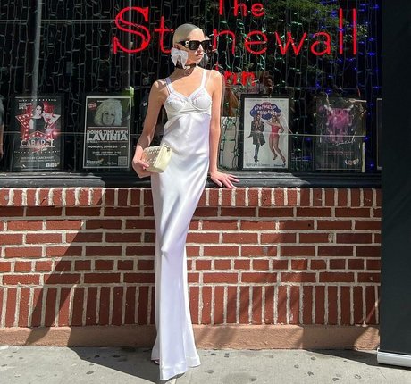 Stella Maxwell model nackten foto