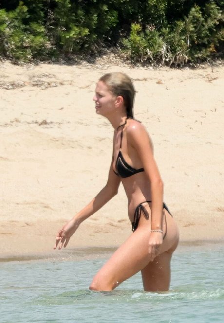 Stella Maxwell nackt erotische galerie