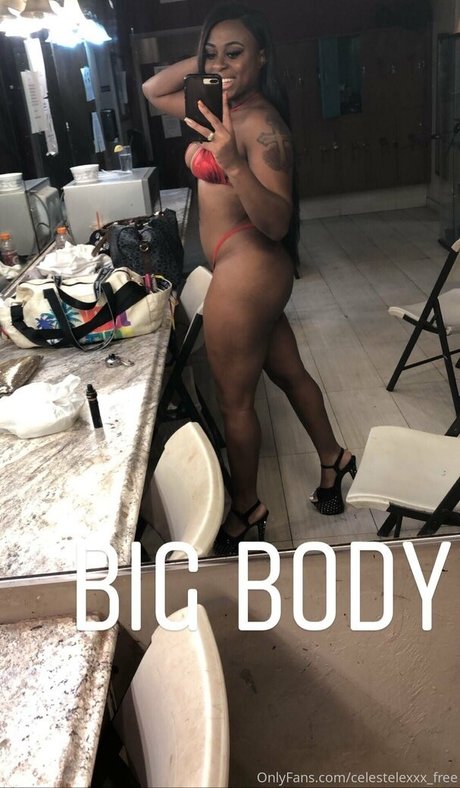 blonde junge onlyfans erwachsene akt foto