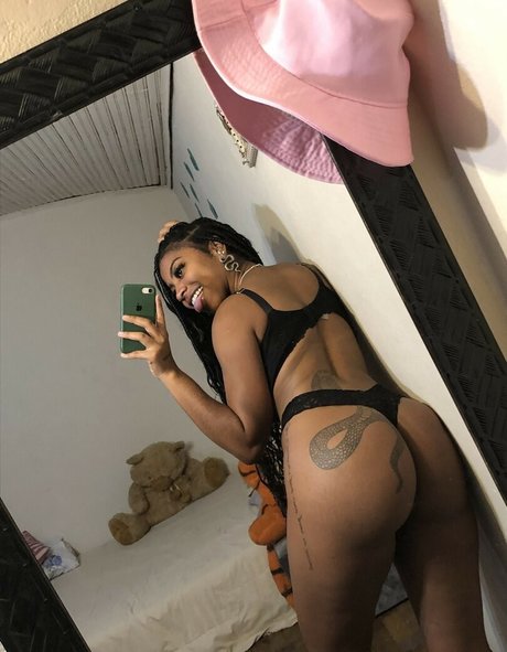 Preta Naja kostenlose akt fotos